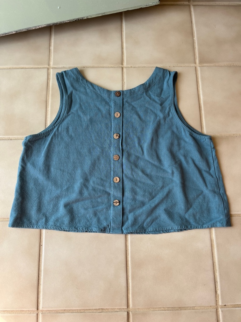 ANRABESS Sleeveless Button-Back Crop Top in Blue Linen/Rayon Blend Size L